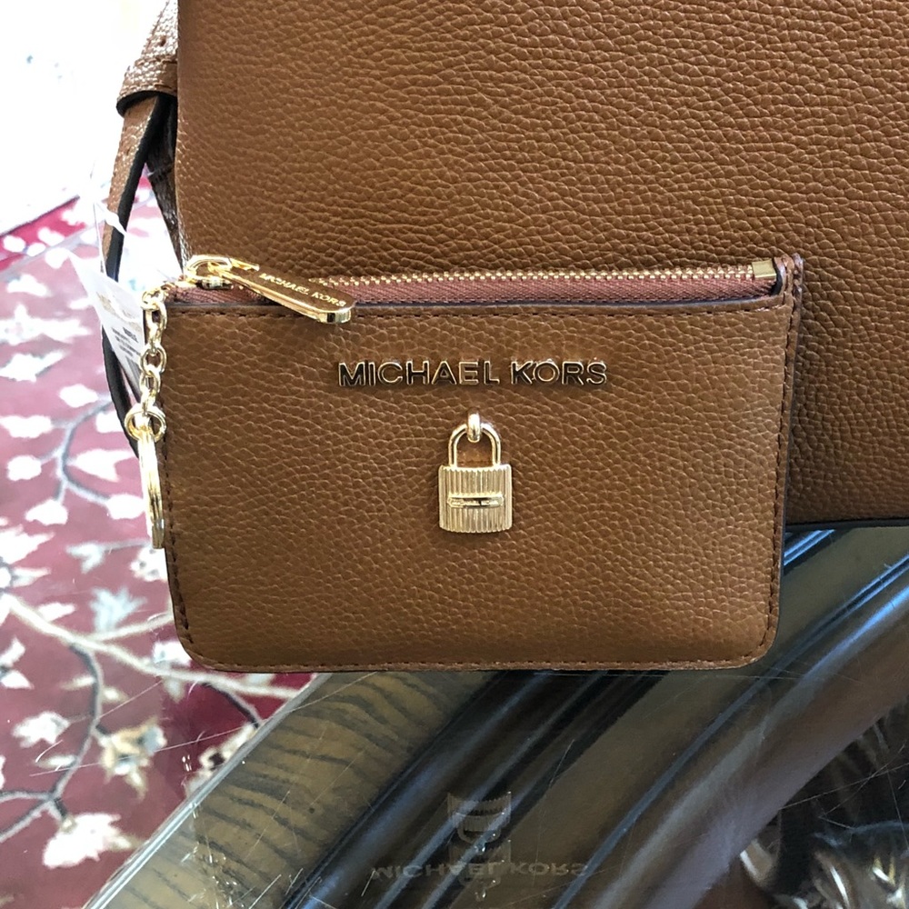 Authentic Michael Kors Adele LG Backpack&wallet - Picture 2 of 7
